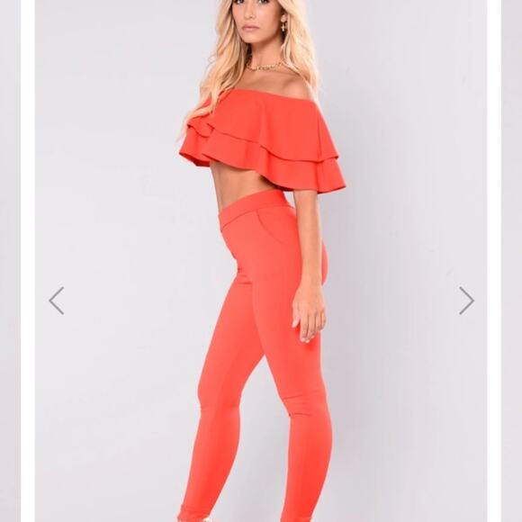 Fashion Nova red ruffled bounce flounce top M NWT - Picture 7 of 7